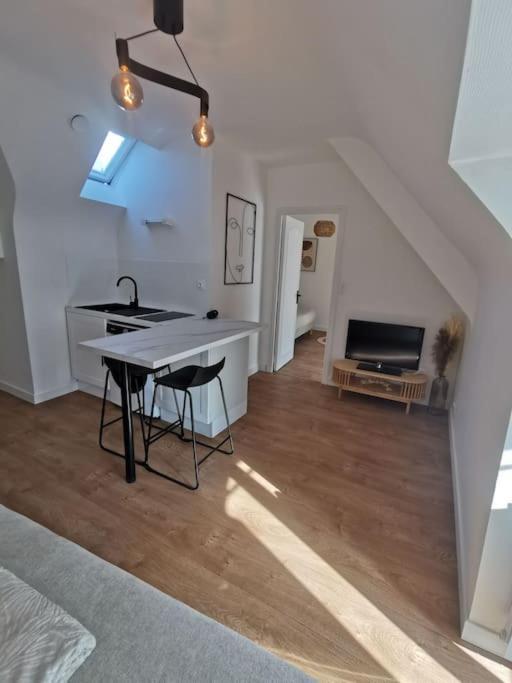 Appartement Le De Lourmel De 30m2 Au Calme *